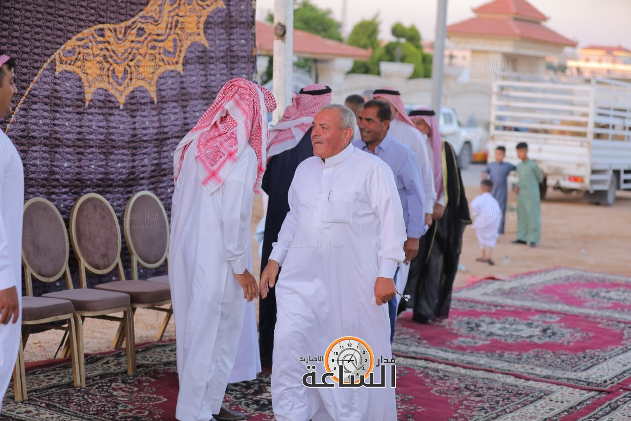 Madar Al-Saa Images 0.6476410857625141