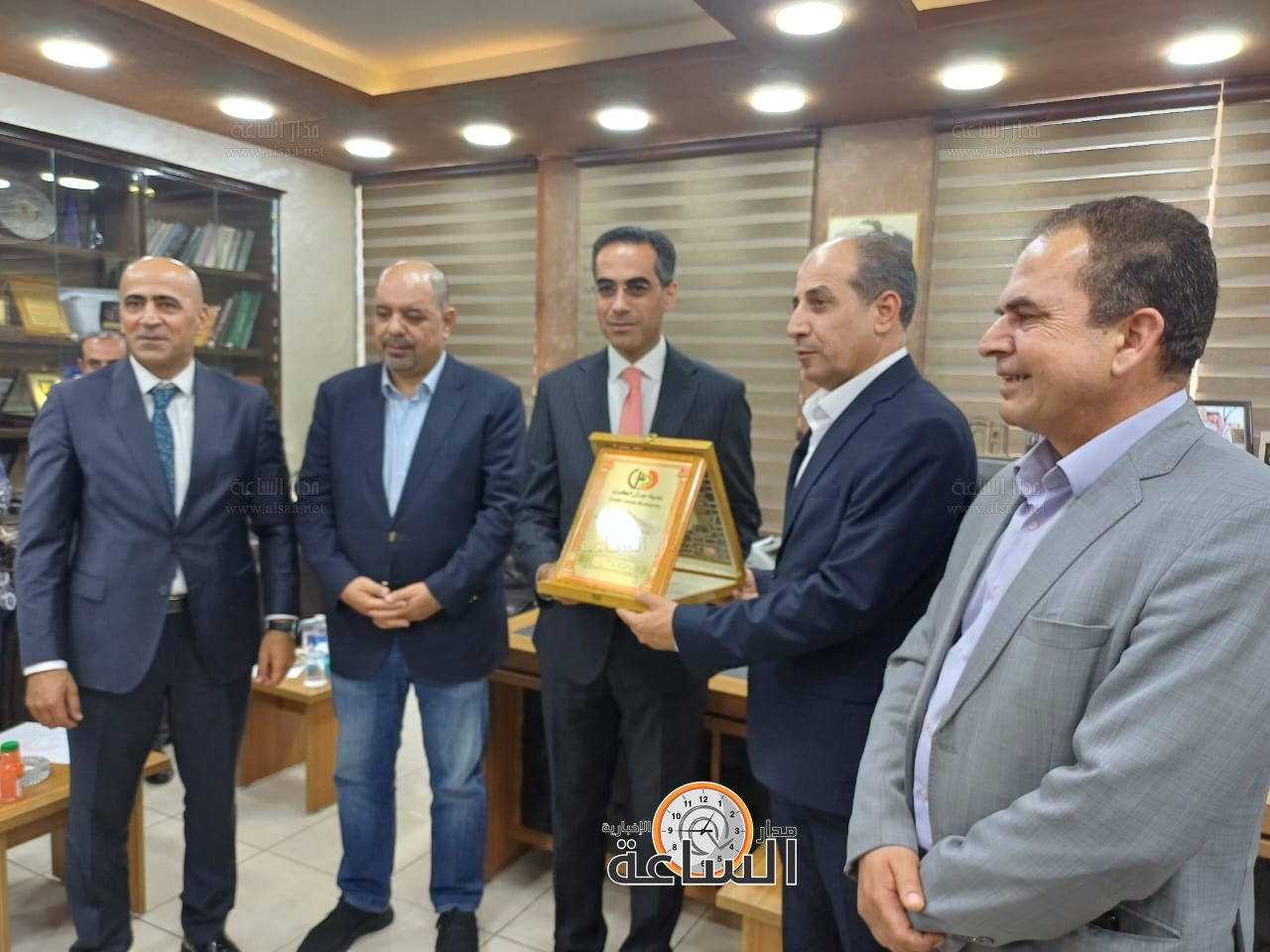 Madar Al-Saa Images 0.9814484019314329