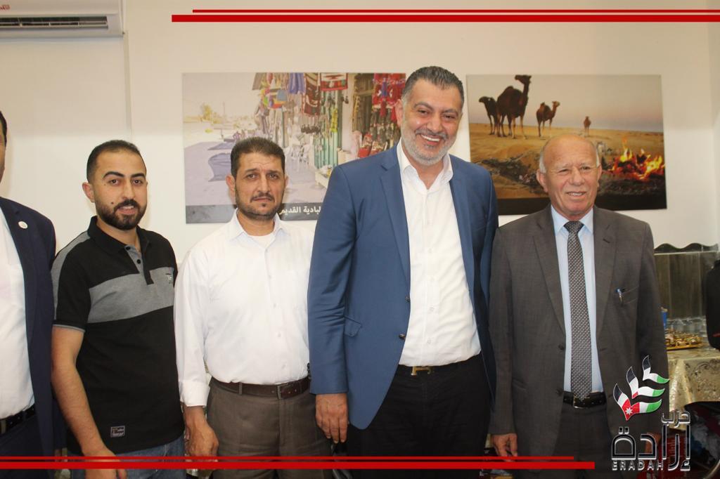 Madar Al-Saa Images 0.14887341695466705