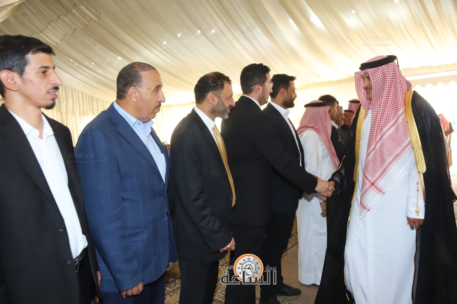 Madar Al-Saa Images 0.7791420344908697