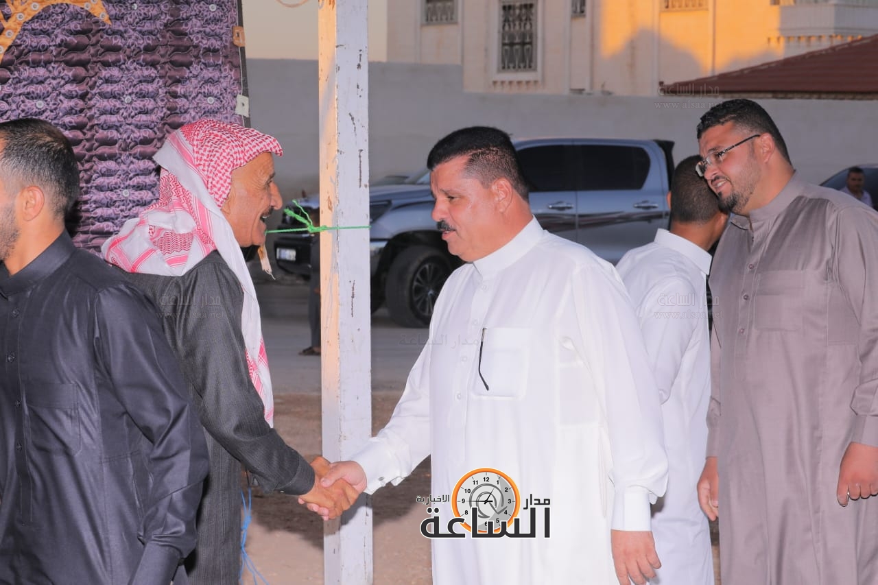 Madar Al-Saa Images 0.5215747605435179