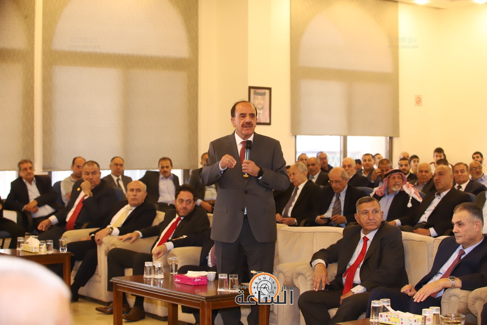 Madar Al-Saa Images 0.477527403711387