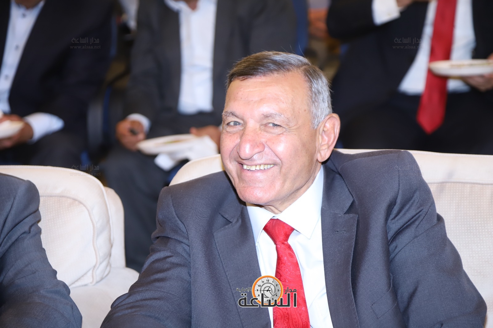 Madar Al-Saa Images 0.9921293669861921