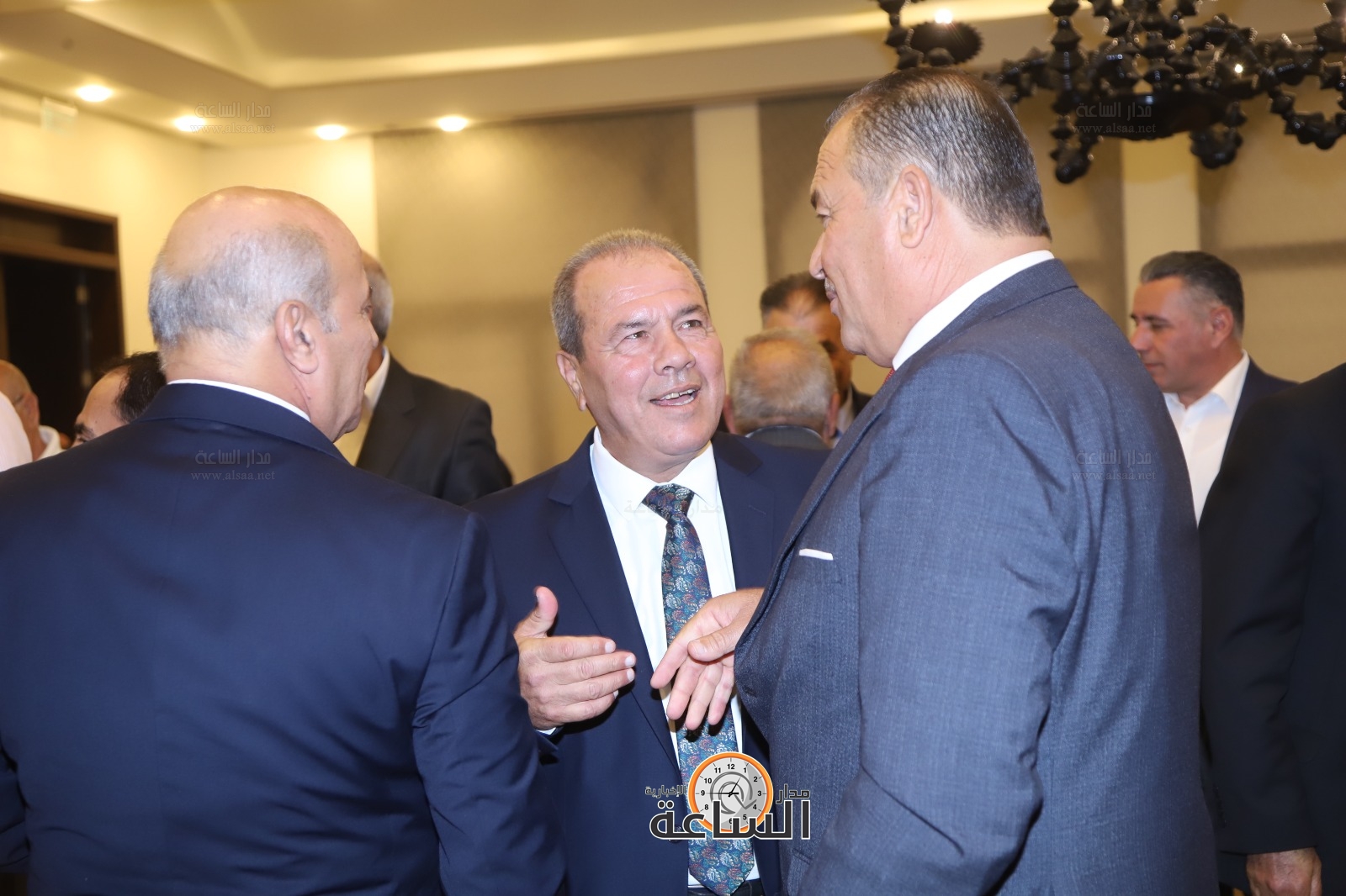 Madar Al-Saa Images 0.2747059236061019