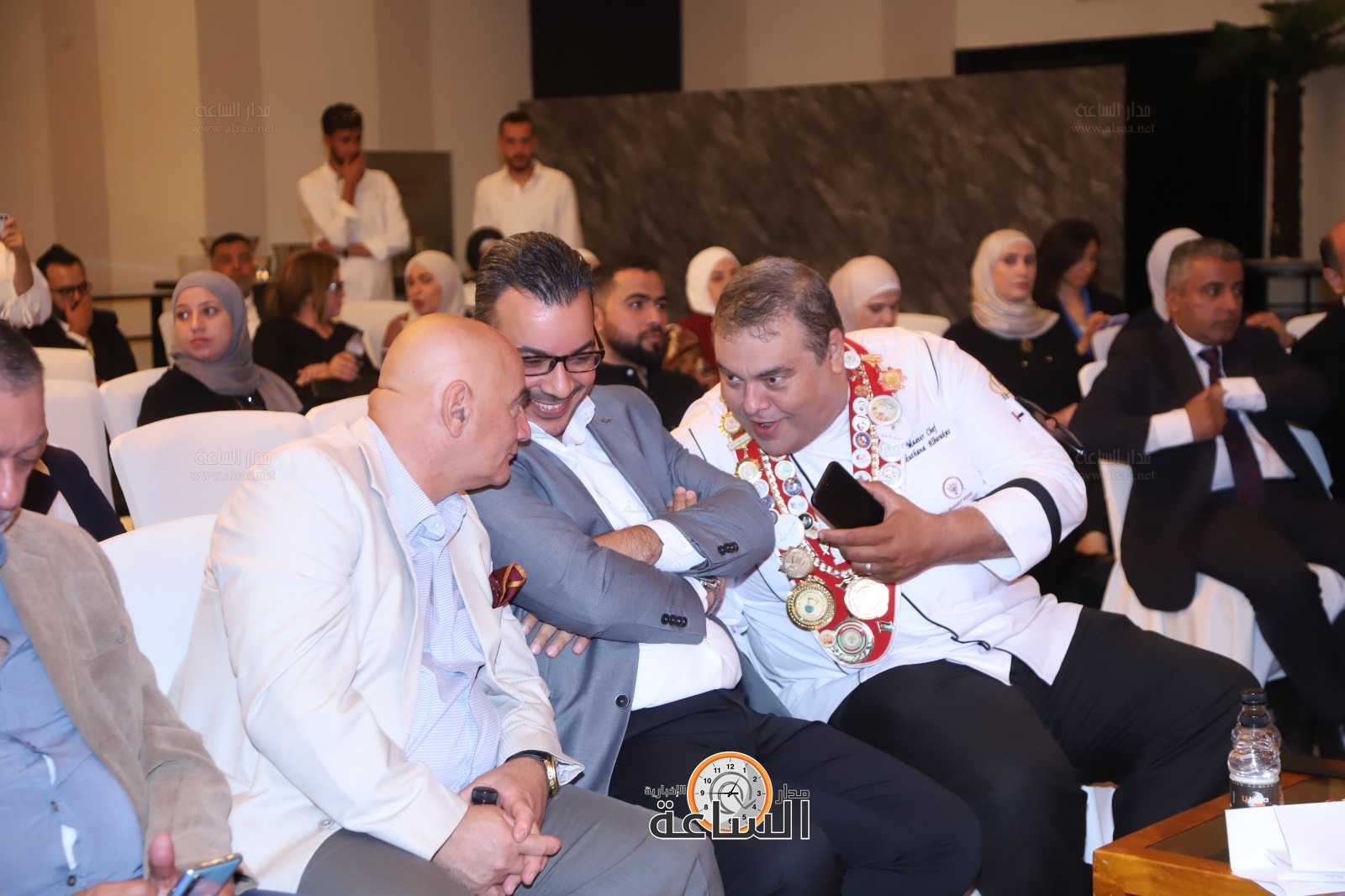 Madar Al-Saa Images 0.6401849394021939