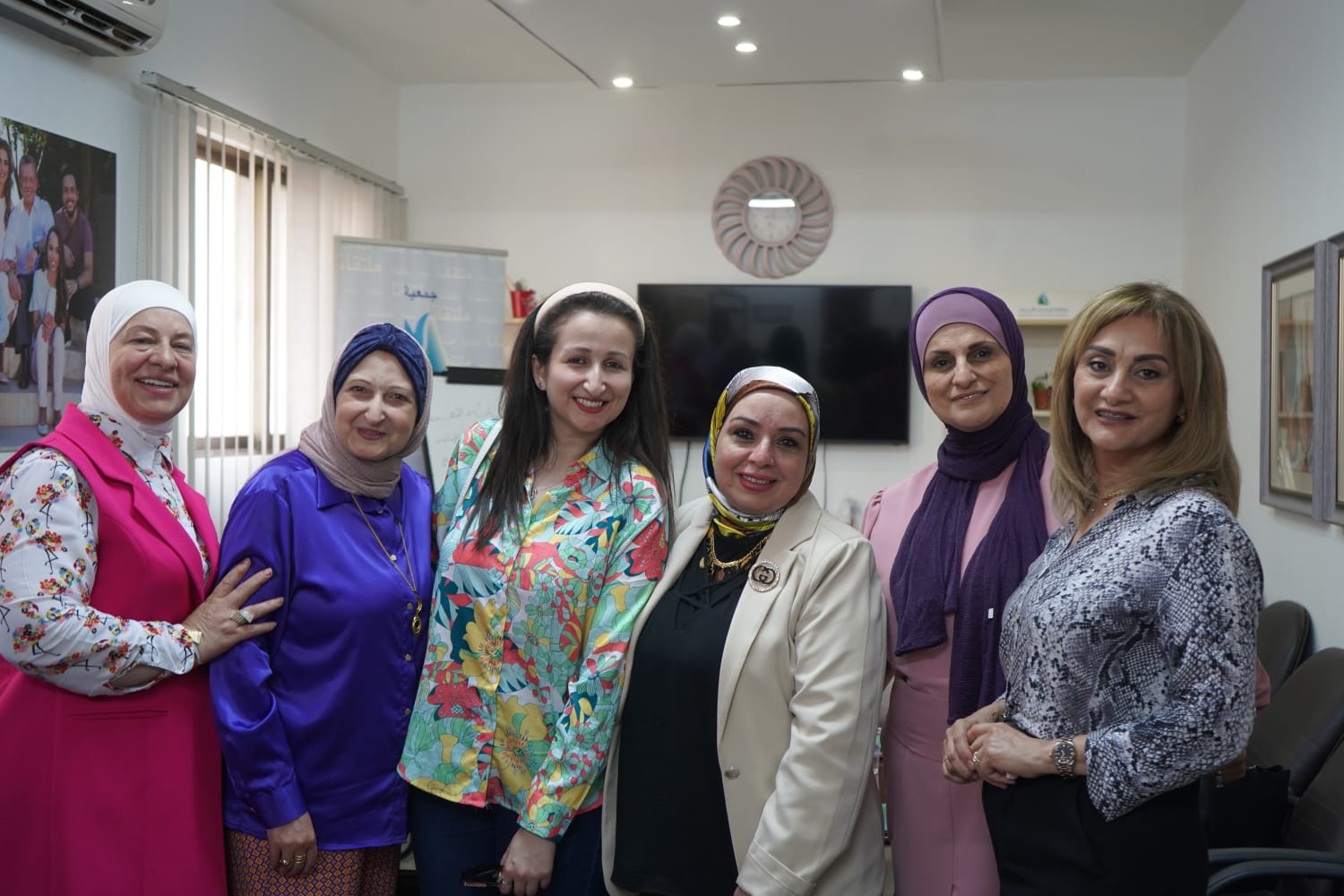 Madar Al-Saa Images 0.9292852609884743