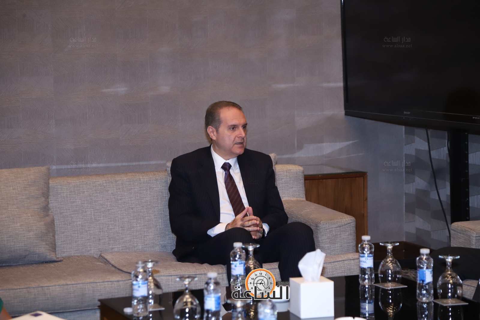 Madar Al-Saa Images 0.014808373421323795