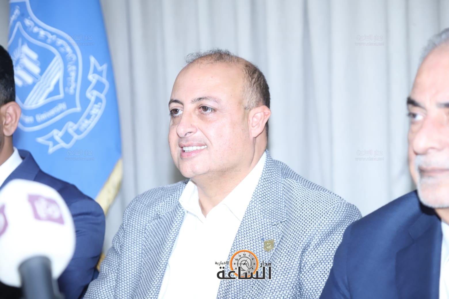 Madar Al-Saa Images 0.8331604387564737