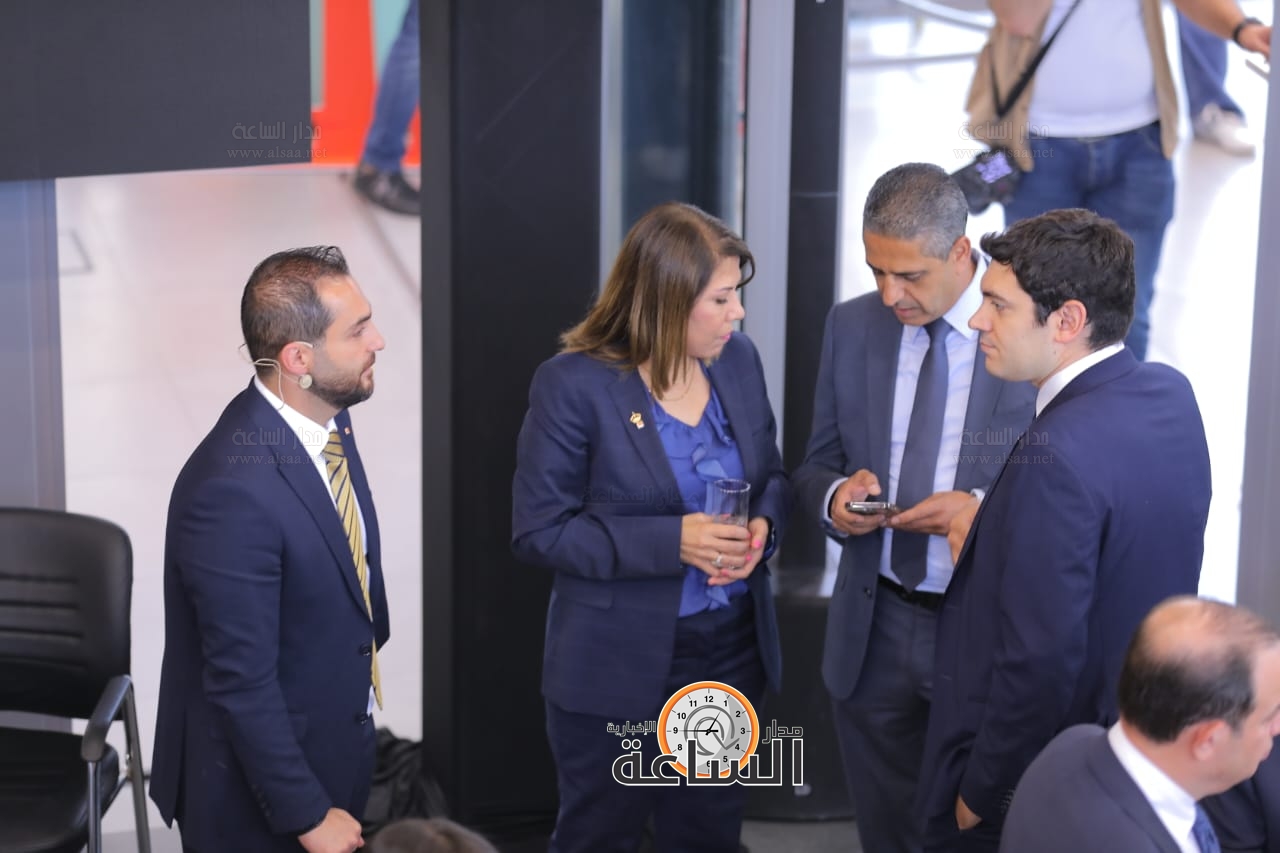 Madar Al-Saa Images 0.7859462243468791