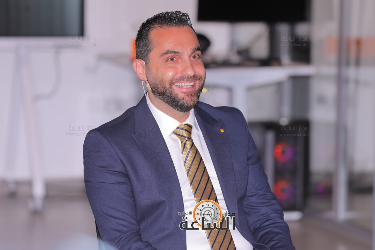 Madar Al-Saa Images 0.5752852288219554