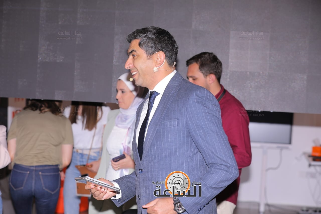 Madar Al-Saa Images 0.6965510255338074