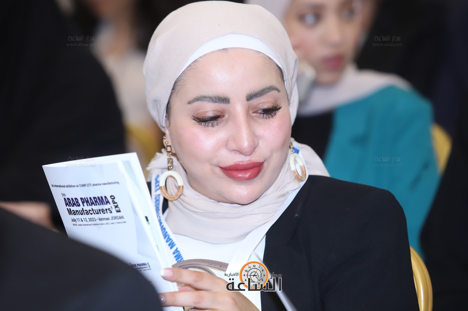 Madar Al-Saa Images 0.48537375714596054