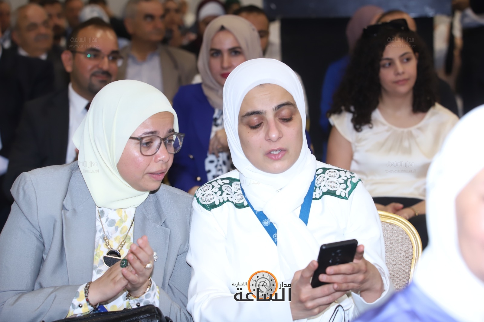 Madar Al-Saa Images 0.7413239609984699