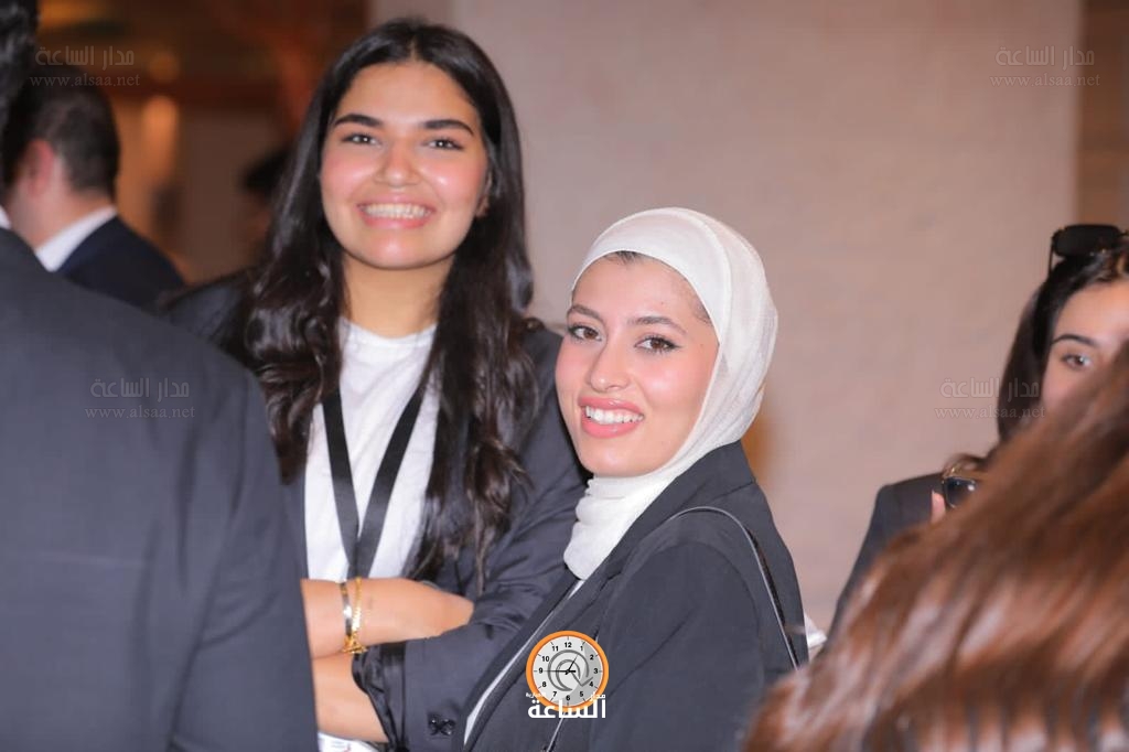 Madar Al-Saa Images 0.2787566551851224