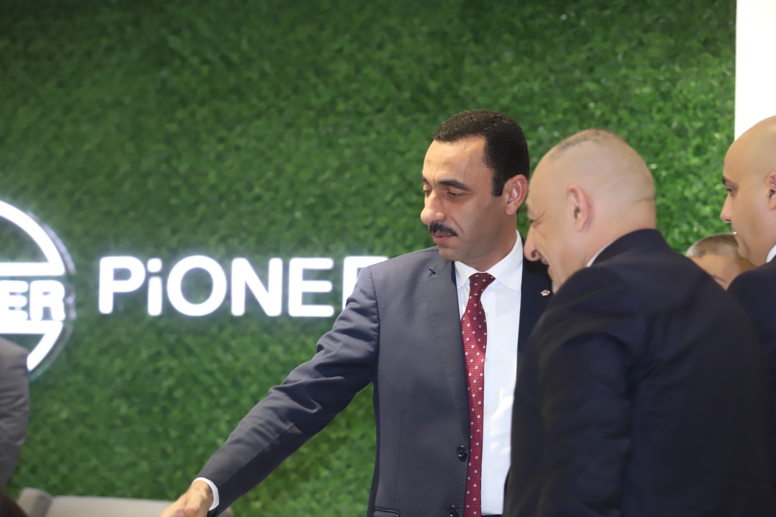 Madar Al-Saa Images 0.9907477128476526