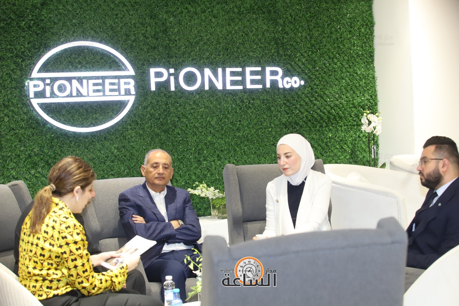 Madar Al-Saa Images 0.3319975267903831