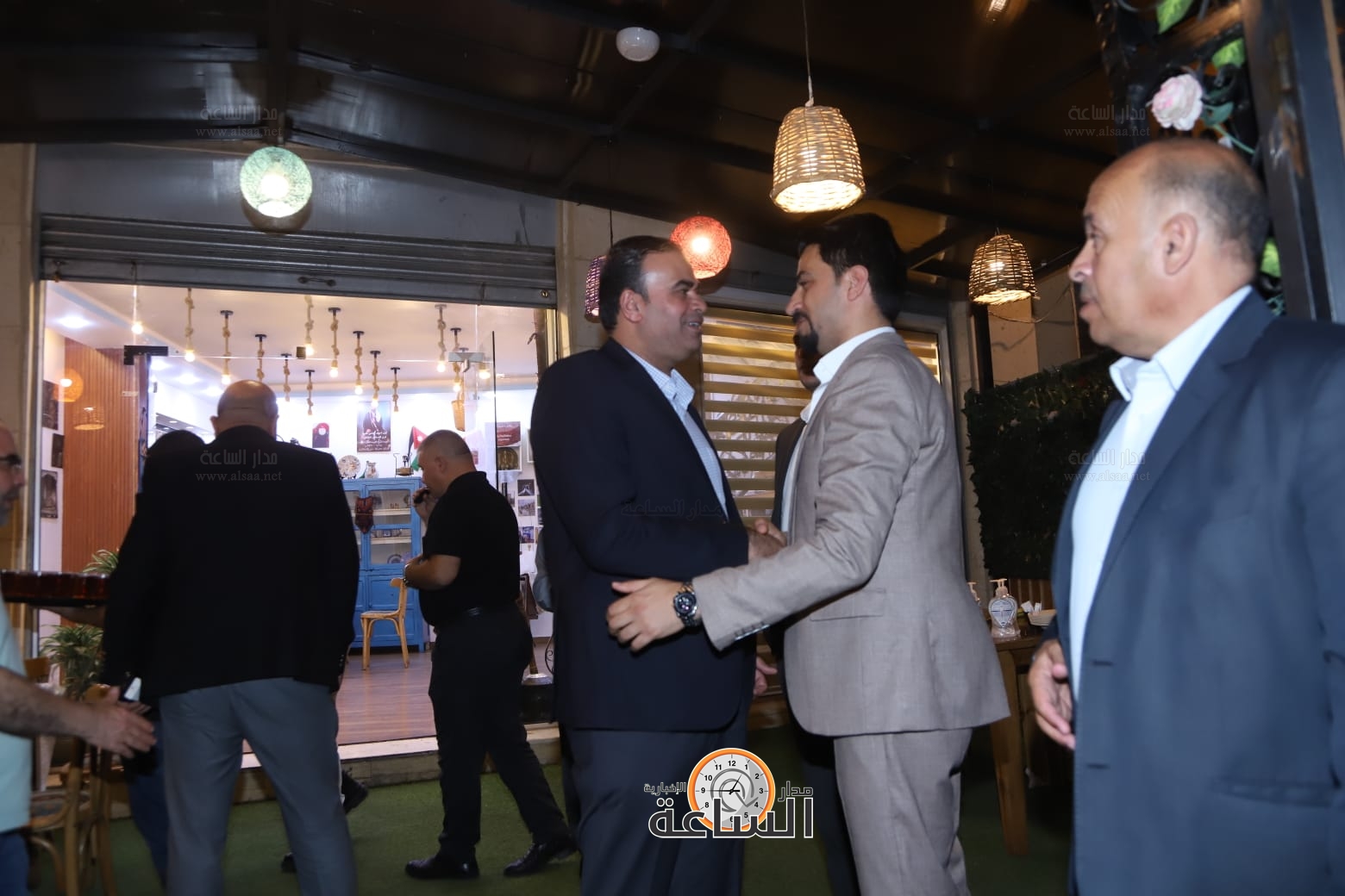 Madar Al-Saa Images 0.1909696270054011