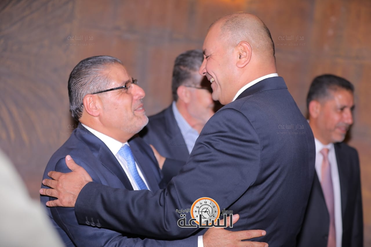 Madar Al-Saa Images 0.8398879169650757