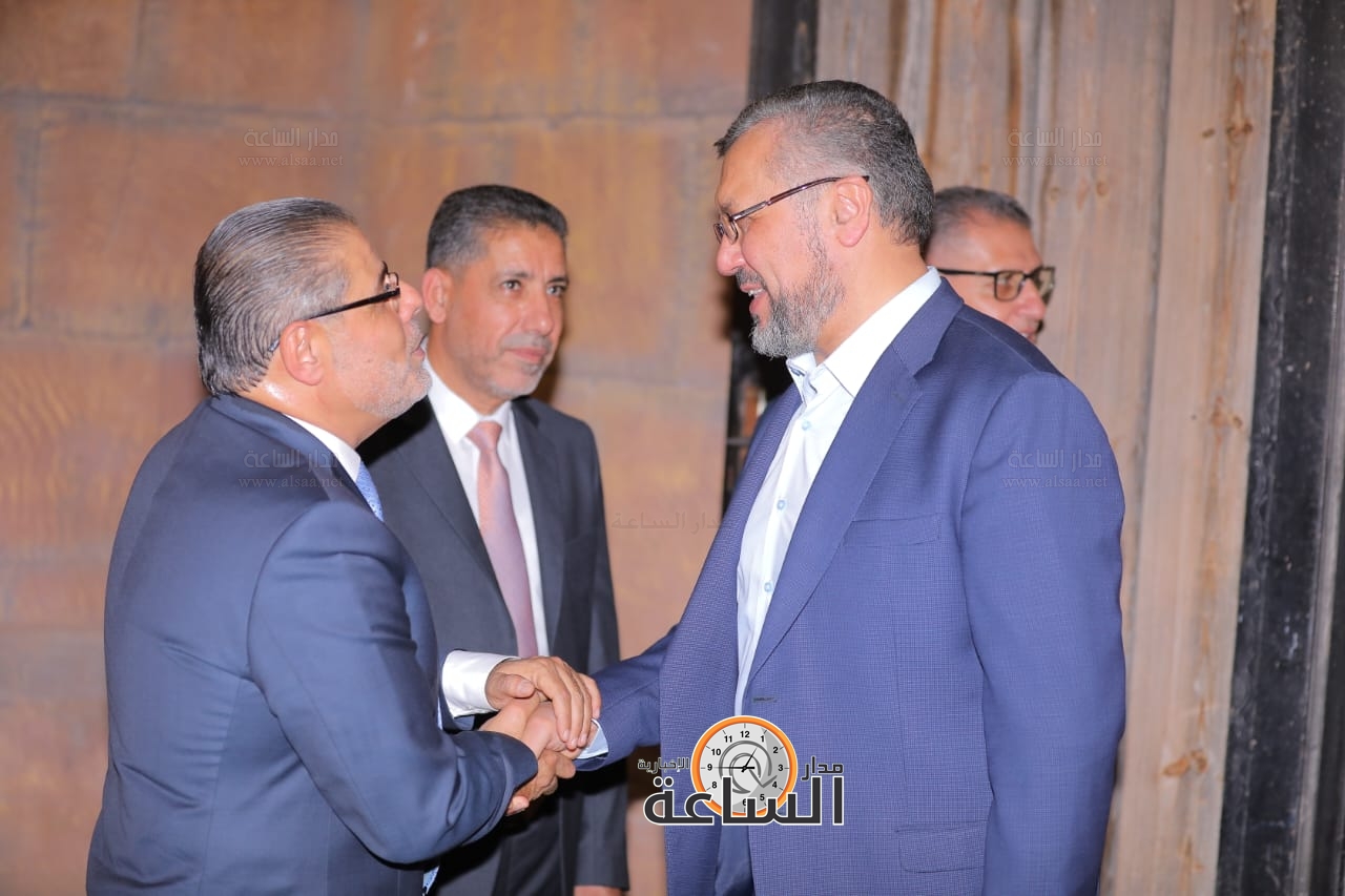 Madar Al-Saa Images 0.4103495518752014