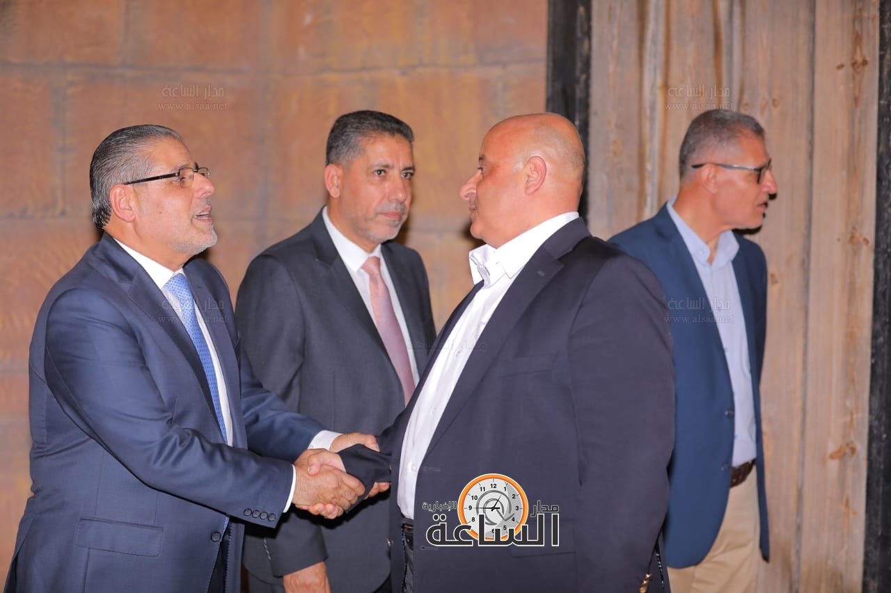 Madar Al-Saa Images 0.4585336310512216