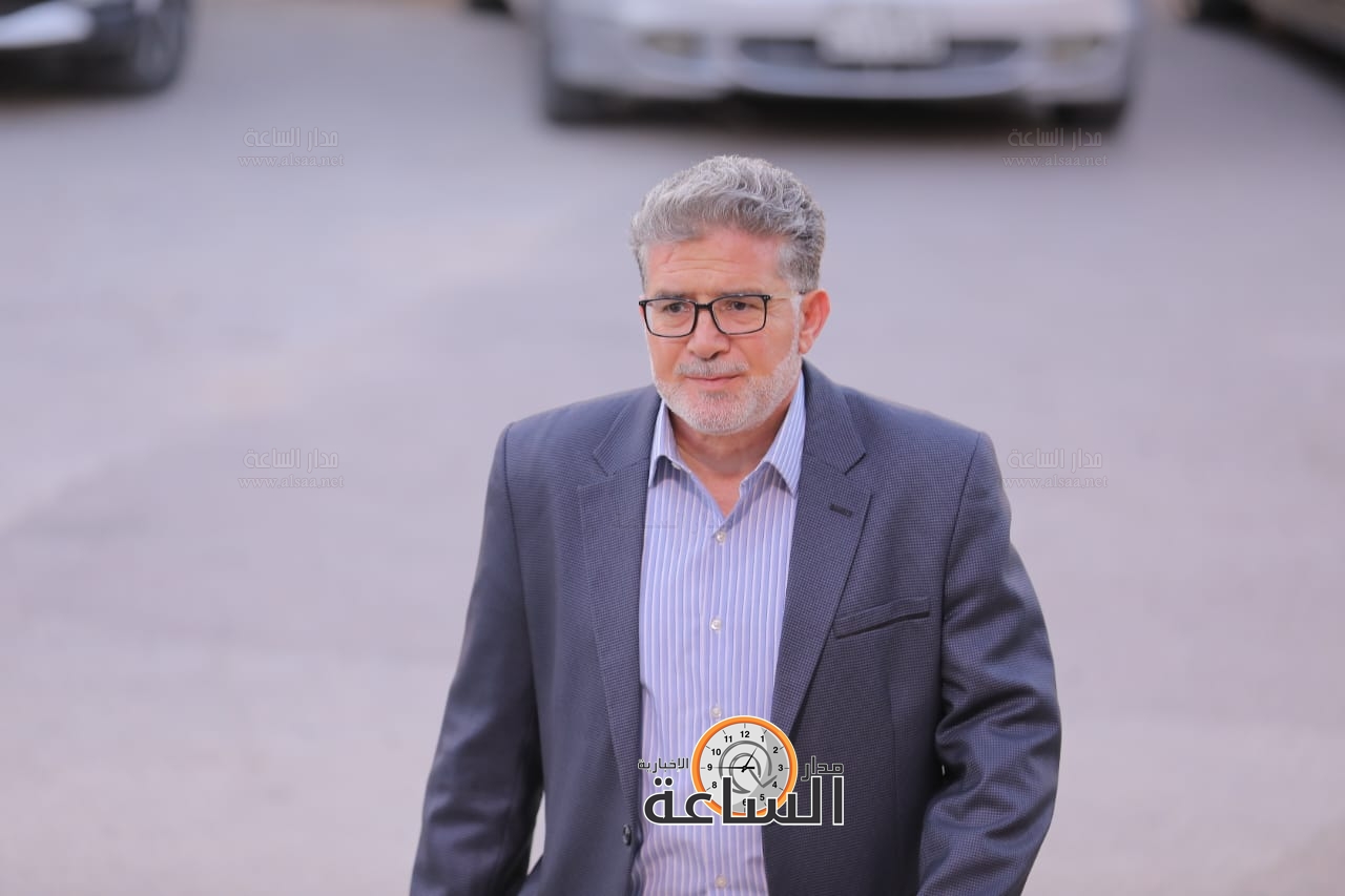 Madar Al-Saa Images 0.08537344682342063