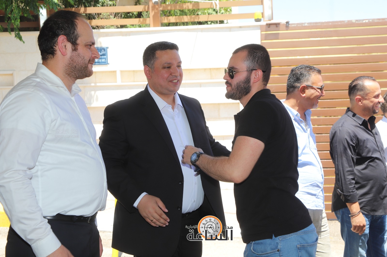 Madar Al-Saa Images 0.8881814585830158