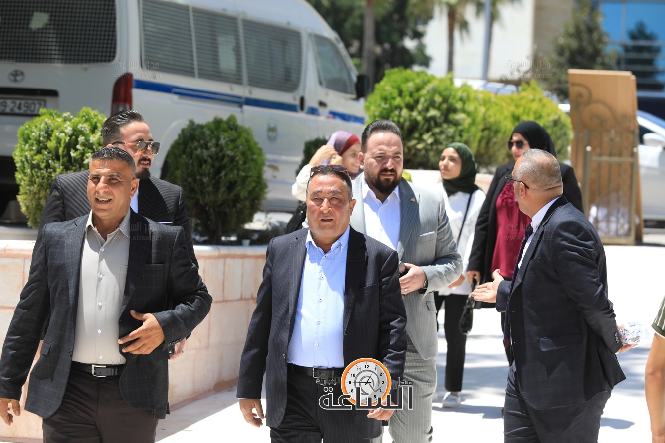 Madar Al-Saa Images 0.05390366078166586