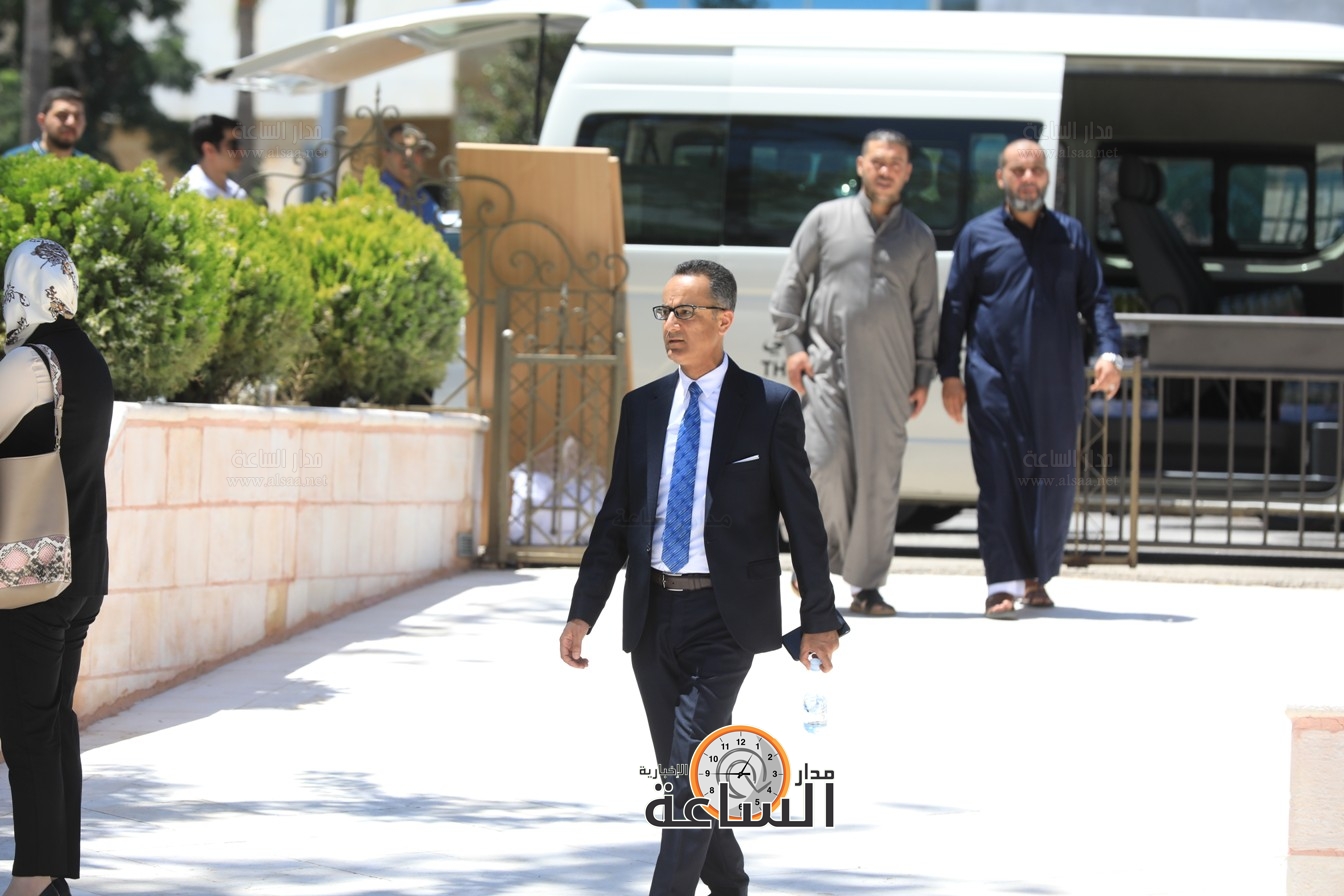 Madar Al-Saa Images 0.03288571168155485