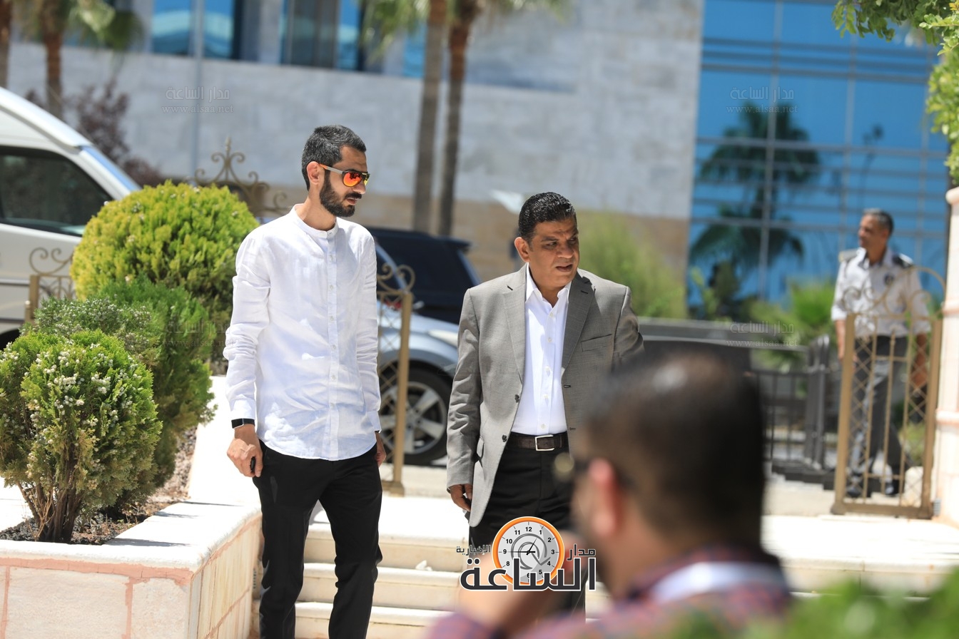 Madar Al-Saa Images 0.7134027694125498