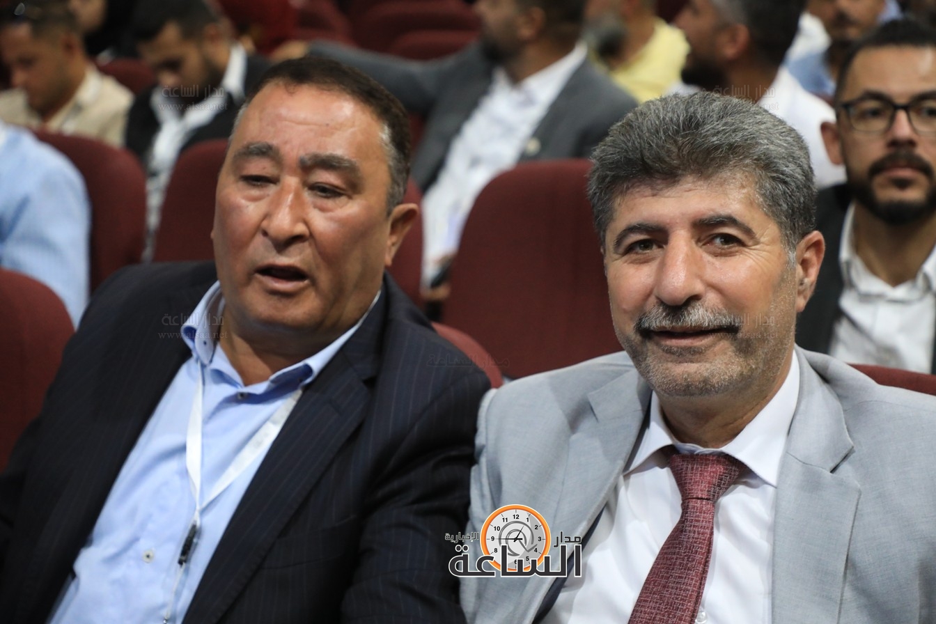 Madar Al-Saa Images 0.8570316092340189