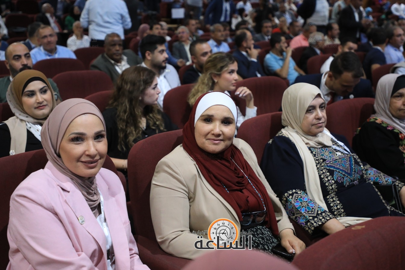 Madar Al-Saa Images 0.397983947610689