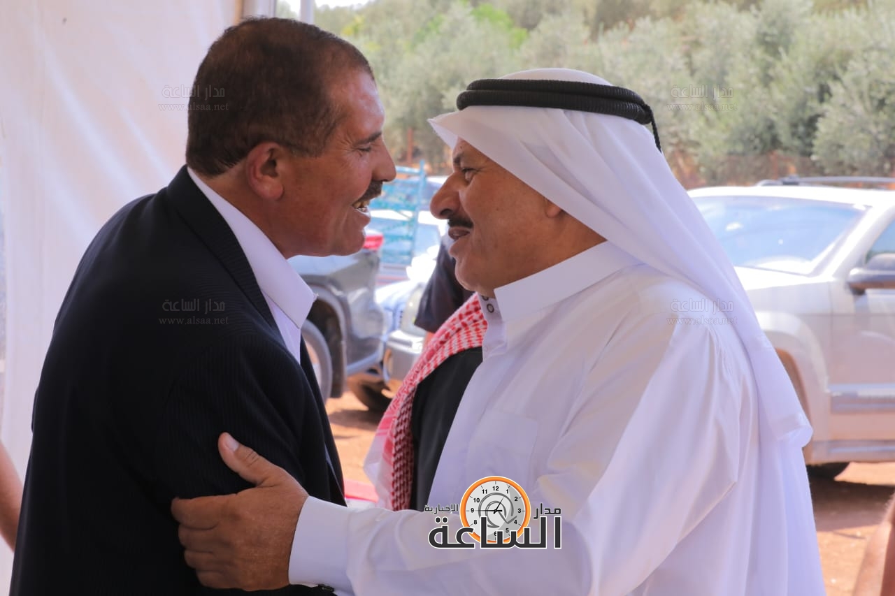 Madar Al-Saa Images 0.3753070458082368