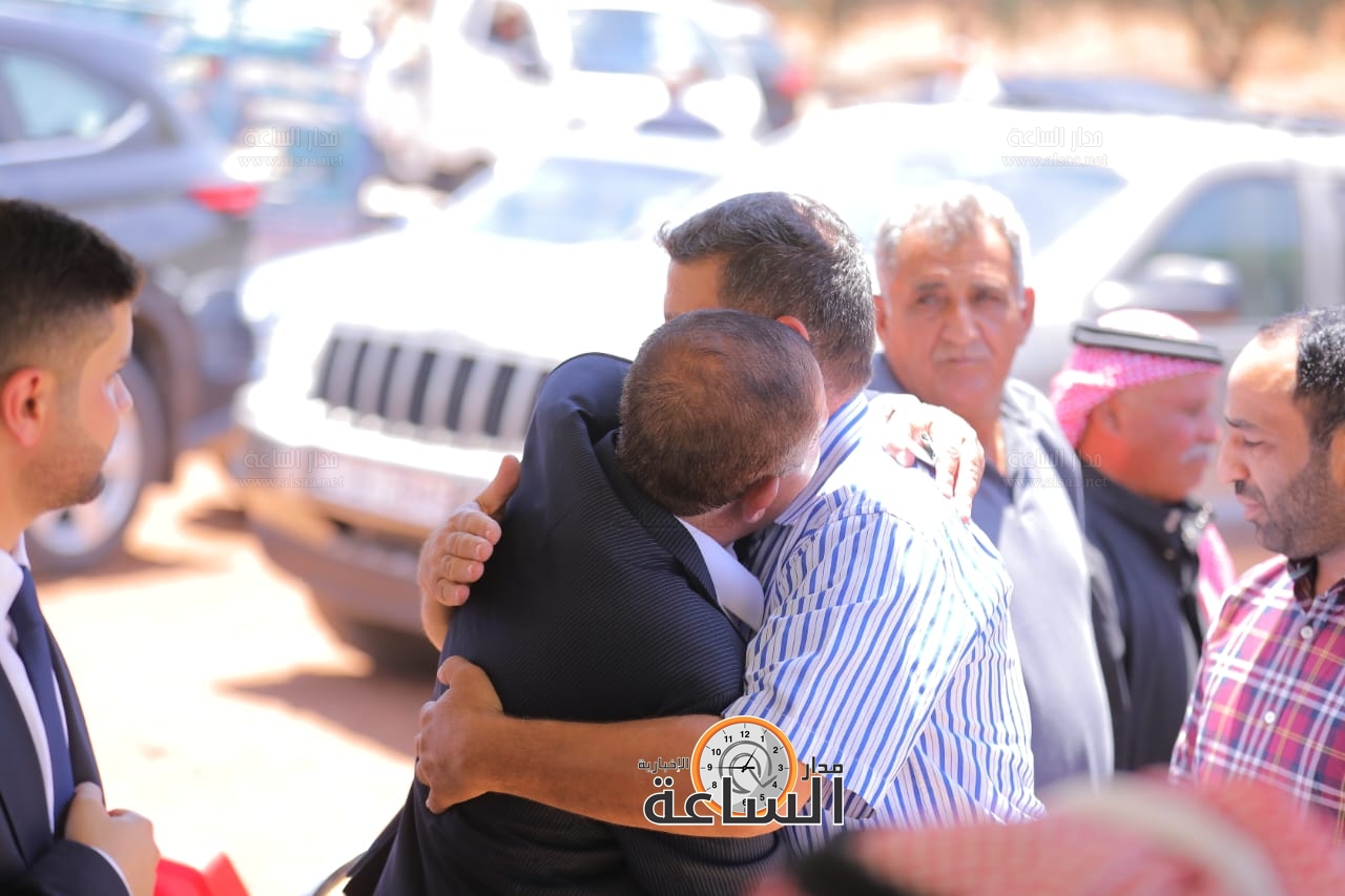 Madar Al-Saa Images 0.7182890307631382