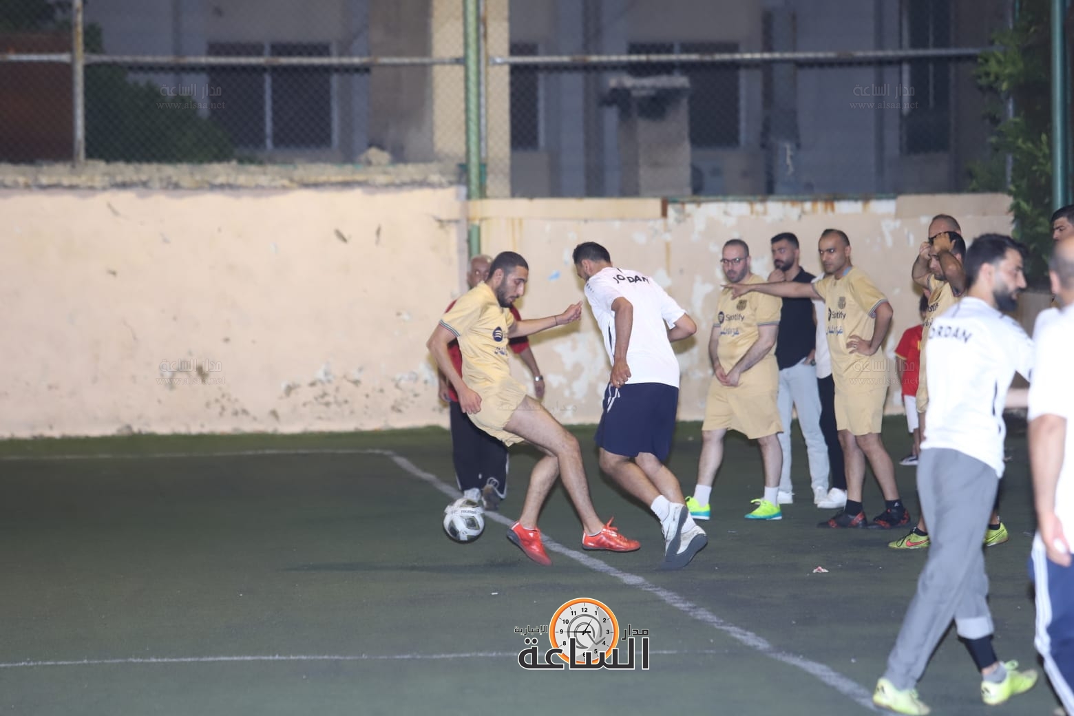 Madar Al-Saa Images 0.5616988110398566