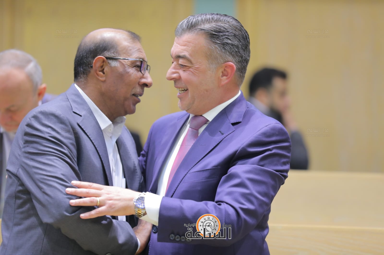 Madar Al-Saa Images 0.4164340207759838