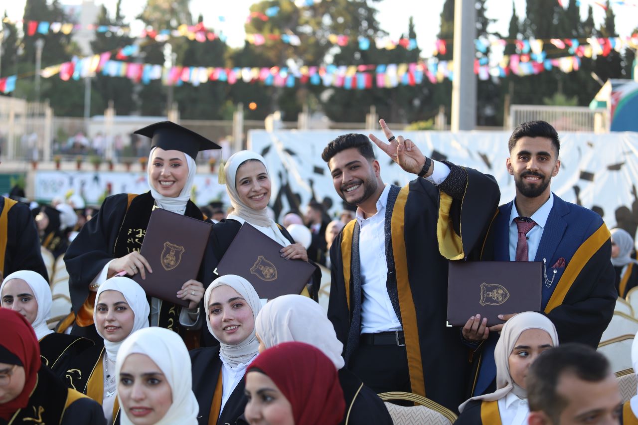 Madar Al-Saa Images 0.3629268512104977