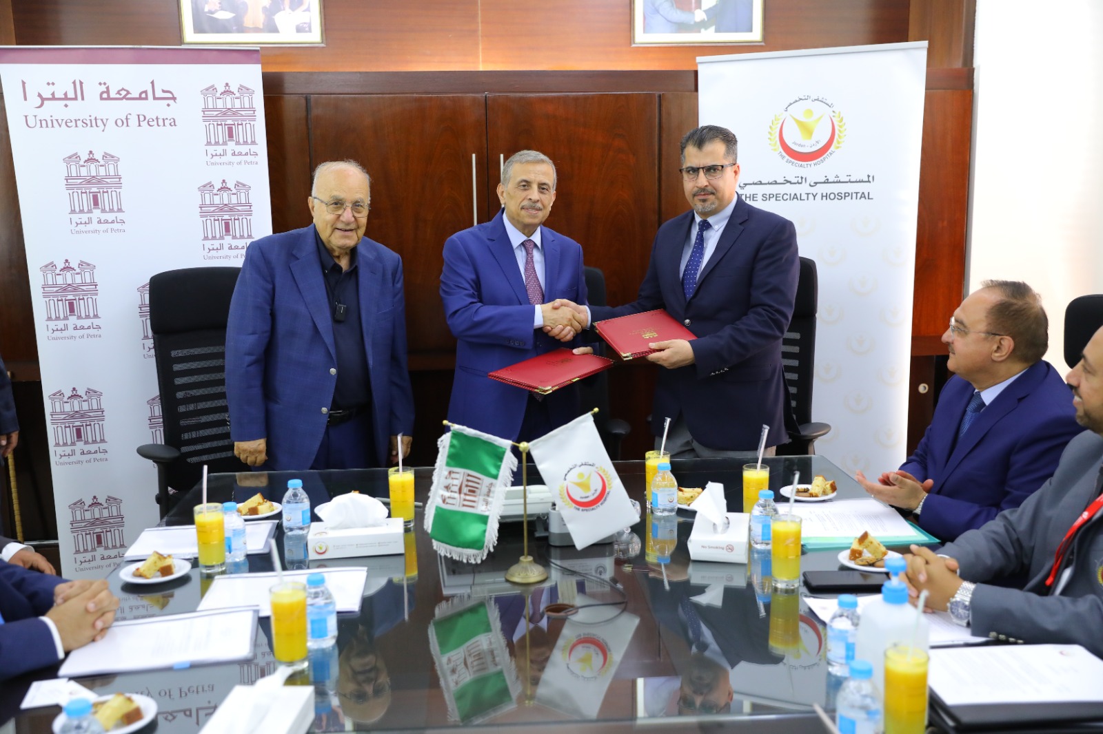 Madar Al-Saa Images 0.0004506748387931303