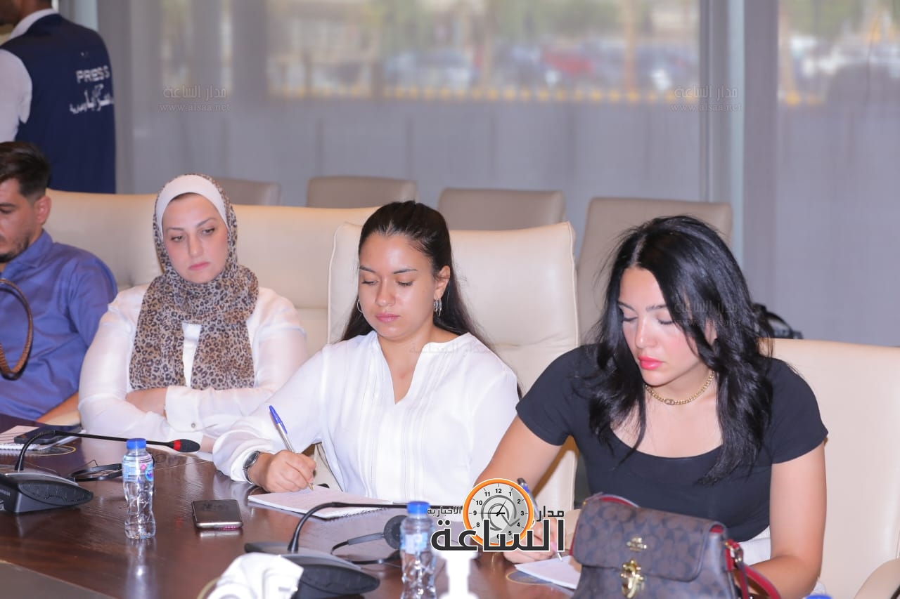 Madar Al-Saa Images 0.04858550106517345