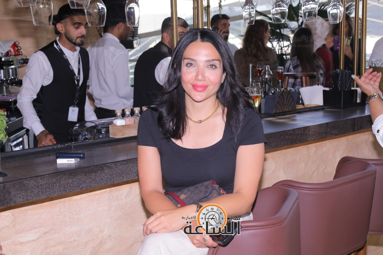 Madar Al-Saa Images 0.433213565060772