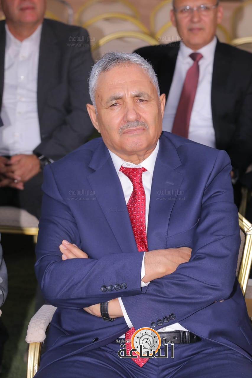 Madar Al-Saa Images 0.4777238462514867