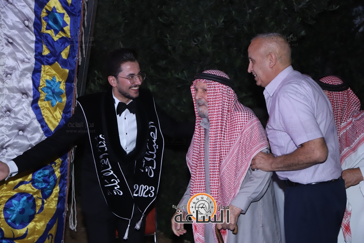 Madar Al-Saa Images 0.41629627923752466