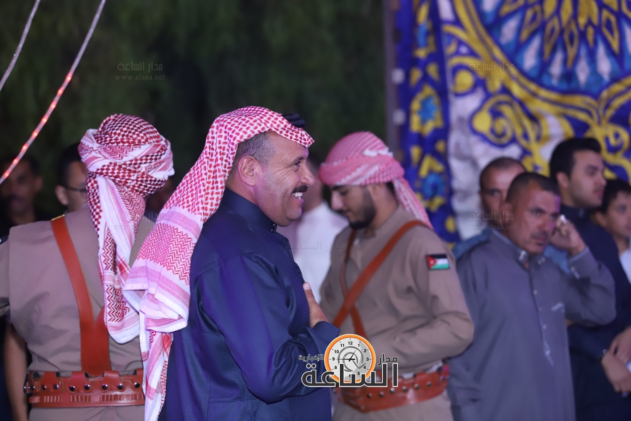 Madar Al-Saa Images 0.7359852320593024