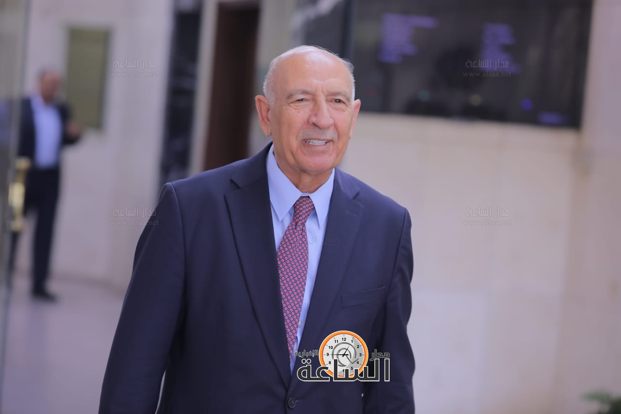 Madar Al-Saa Images 0.3769502049003346