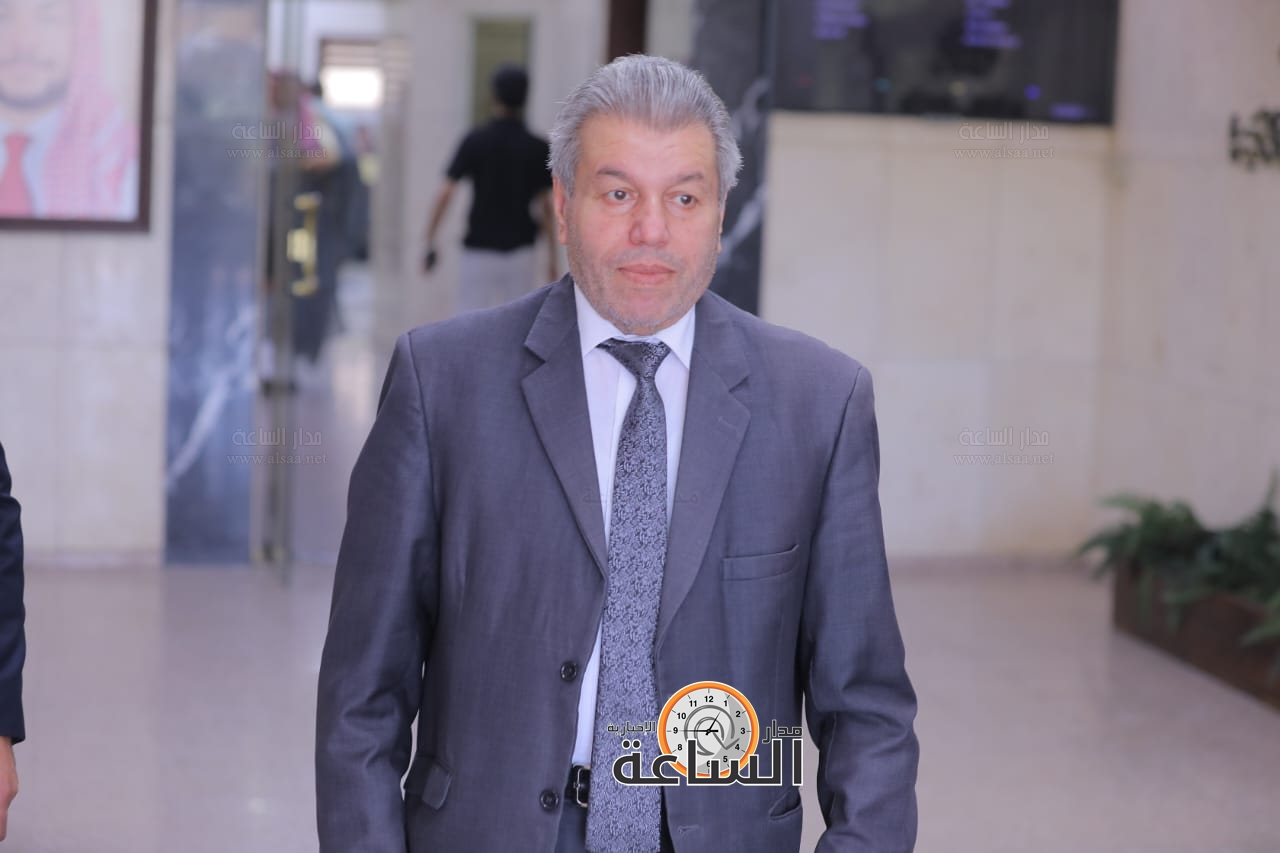 Madar Al-Saa Images 0.9362888087793675