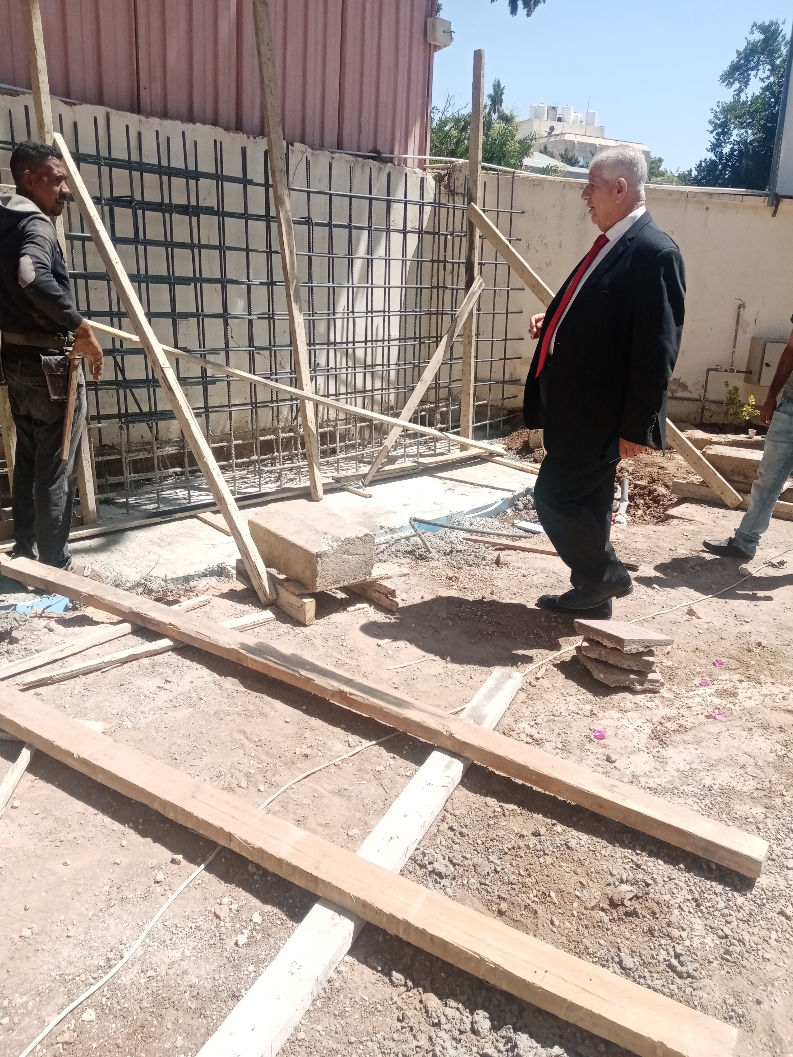 Madar Al-Saa Images 0.9705248768224648