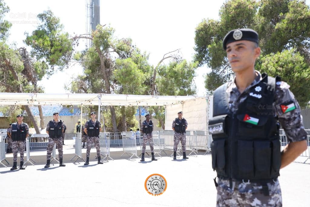 Madar Al-Saa Images 0.1469697366161542