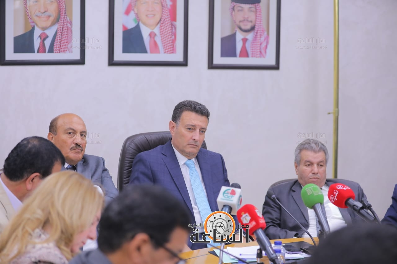 Madar Al-Saa Images 0.14288415755432293