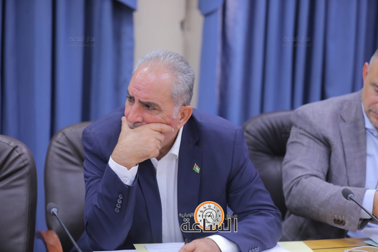 Madar Al-Saa Images 0.6408204238887745