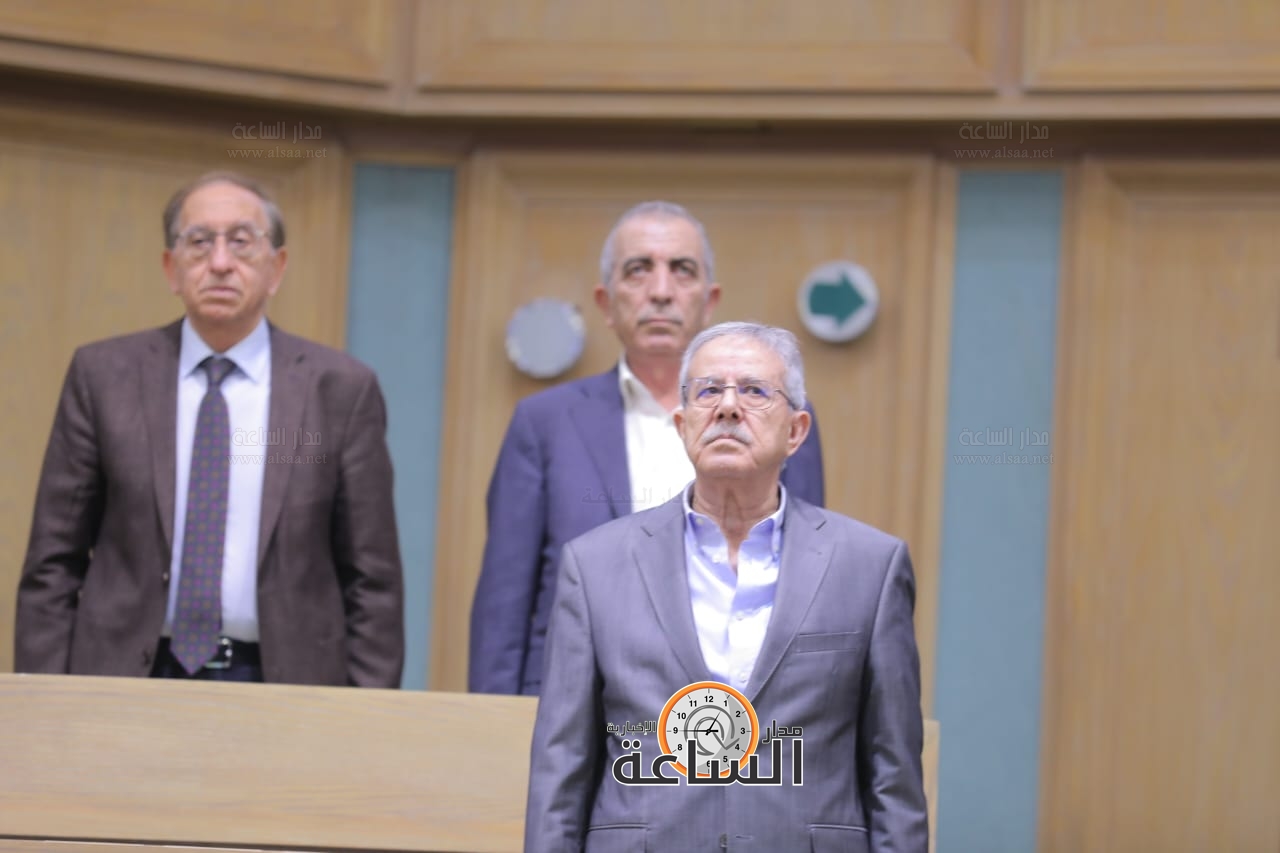 Madar Al-Saa Images 0.08357279218216762