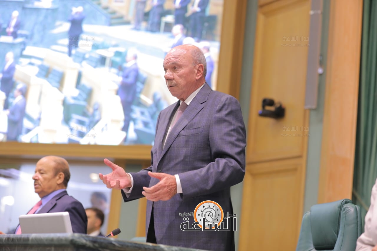 Madar Al-Saa Images 0.041499839171436737